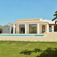 Villa in Portugal, Algarve, 243 sq.m.