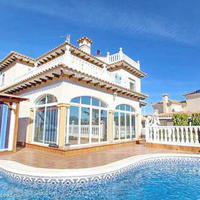 Villa in Spain, Comunitat Valenciana, Alicante, 180 sq.m.