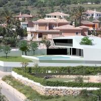House at the second line of the sea / lake, in the suburbs in Portugal, Albufeira, 320 sq.m.