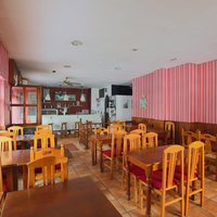 Ресторан (кафе) в большом городе, на второй линии моря/озера, у моря в Испании, Валенсия, Торревьеха, 90 кв.м.