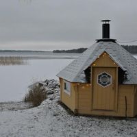 Отель (гостиница) у озера, в пригороде, в лесу в Финляндии, Лаппенранта, 800 кв.м.