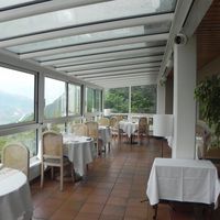 Ресторан (кафе) в Швейцарии, Вале, 854 кв.м.