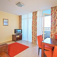 Apartment at the spa resort, at the seaside in Bulgaria, Pomorie, 65 sq.m.