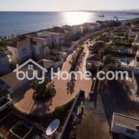 Apartment at the seaside in Republic of Cyprus, Eparchia Larnakas, 795 sq.m.