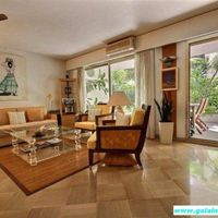 Apartment in the big city, at the seaside in France, Cannes, 94 sq.m.