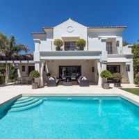 Villa at the seaside in Spain, 511 sq.m.