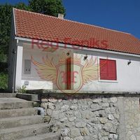 Дом в Черногории, Цетине, 120 кв.м.