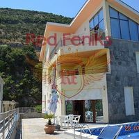 House in Montenegro, Herceg Novi, Herceg-Novi, 245 sq.m.