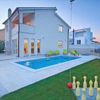 House at the second line of the sea / lake in Croatia, Vodnjan, 154 sq.m.