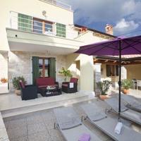 Villa in Croatia, Vodnjan, 400 sq.m.