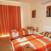 Flat in the suburbs in Republic of Cyprus, Eparchia Pafou, 75 sq.m.
