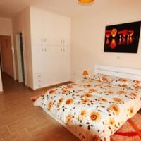 Flat in the suburbs in Republic of Cyprus, Eparchia Pafou, 75 sq.m.