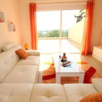 Flat in the suburbs in Republic of Cyprus, Eparchia Pafou, 75 sq.m.