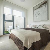 Villa in the city center in Spain, Comunitat Valenciana, Alicante, 98 sq.m.