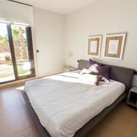 Villa in the city center in Spain, Comunitat Valenciana, Alicante, 71 sq.m.