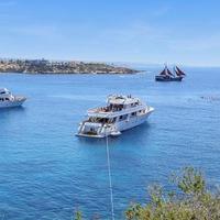 Villa at the first line of the sea / lake in Republic of Cyprus, Eparchia Pafou, 134 sq.m.