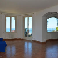Villa in the suburbs in Italy, San Donnino, 350 sq.m.