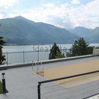 Apartment in the suburbs in Italy, Varese, 100 sq.m.