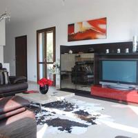 Villa in the suburbs in Italy, San Donnino, 250 sq.m.
