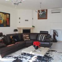 Villa in the suburbs in Italy, San Donnino, 250 sq.m.