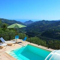 Villa in the suburbs in Italy, San Donnino, 235 sq.m.