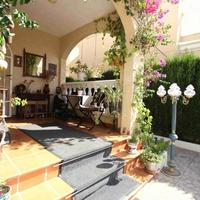 Villa in the city center in Spain, Comunitat Valenciana, Alicante, 93 sq.m.