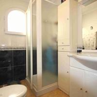 Villa in the city center in Spain, Comunitat Valenciana, Alicante, 93 sq.m.