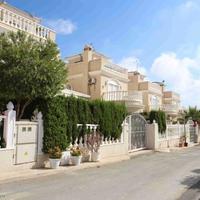 Villa in the city center in Spain, Comunitat Valenciana, Alicante, 93 sq.m.