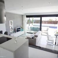 Villa in the suburbs in Spain, Comunitat Valenciana, Alicante, 122 sq.m.