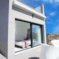 Villa in the suburbs in Spain, Comunitat Valenciana, Alicante, 122 sq.m.