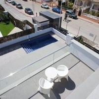 Villa in the suburbs in Spain, Comunitat Valenciana, Alicante, 122 sq.m.