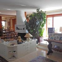 Пентхаус в центре города в Италии, Сан-Донино, 212 кв.м.