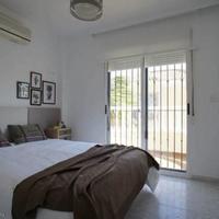 Villa in the city center in Spain, Comunitat Valenciana, Alicante, 75 sq.m.
