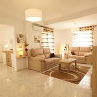 Villa in the city center in Spain, Comunitat Valenciana, Alicante, 120 sq.m.
