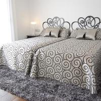 Villa in the suburbs in Spain, Comunitat Valenciana, Alicante, 365 sq.m.