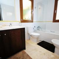 Апартаменты в центре города, на первой линии моря/озера в Испании, Валенсия, Аликанте, 80 кв.м.