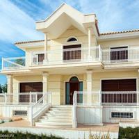 Villa in the suburbs in Spain, Comunitat Valenciana, Alicante, 225 sq.m.