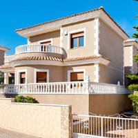 Villa in the suburbs in Spain, Comunitat Valenciana, Alicante, 106 sq.m.