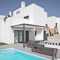 Villa in the suburbs in Spain, Comunitat Valenciana, Alicante, 120 sq.m.