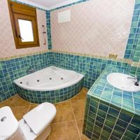 Villa in the suburbs in Spain, Comunitat Valenciana, Alicante, 335 sq.m.