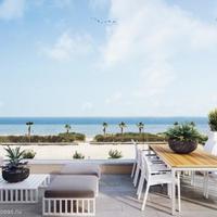 Townhouse at the first line of the sea / lake in Spain, Comunitat Valenciana, Alicante, 272 sq.m.