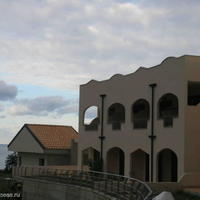 Townhouse at the first line of the sea / lake, in the suburbs in Italy, Vibo Valentia, 85 sq.m.