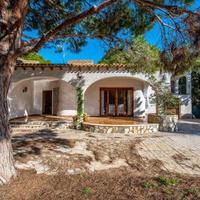 Villa in the city center in Spain, Comunitat Valenciana, Alicante, 207 sq.m.