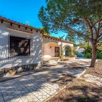 Villa in the city center in Spain, Comunitat Valenciana, Alicante, 207 sq.m.