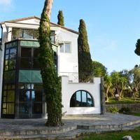 Вилла в пригороде в Италии, Вентимилья, 315 кв.м.