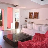 Вилла в пригороде в Италии, Вентимилья, 300 кв.м.