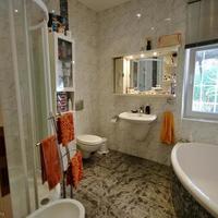 Вилла в пригороде в Италии, Вентимилья, 230 кв.м.