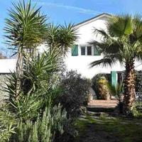 Вилла в пригороде в Италии, Вентимилья, 230 кв.м.