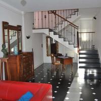 Вилла в центре города в Италии, Вентимилья, 300 кв.м.