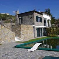 Вилла в центре города в Италии, Вентимилья, 270 кв.м.